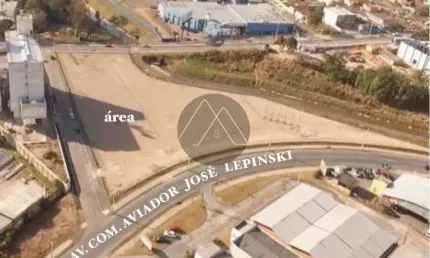 Área com 03 frentes localizada a poucos metros do aeroporto internacional afonso pena