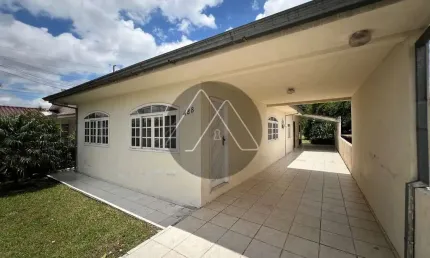 Casa com amplo terren a venda no bairro boneca do iguaçu em são josé dos pinhais.