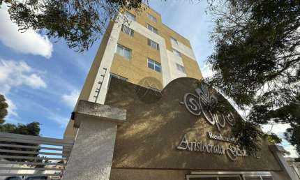 Apartamento semi - mobiliado a venda no Aristocrata em São José dos Pinhais.
