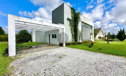 Residência de Alto Padrão no Condomínio Villaggio Haras Bom Pastor