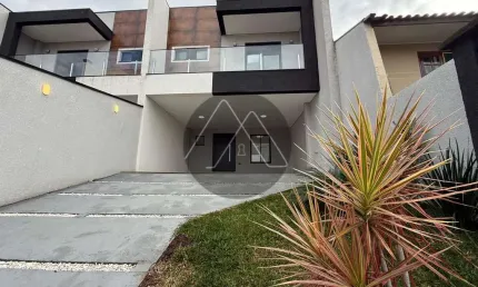 Sobrado com terreno alto padrão à venda no Aristocrata em São José dos Pinhais.