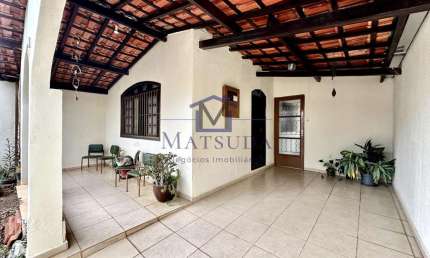 Casa Térrea 3 dorm, 1 suite, 1 vaga no Monte Castelo