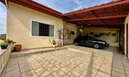 Casa assobradada 4 dorm, 2 suítes, 3 vagas no monte castelo
