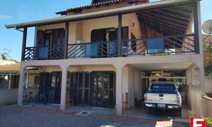 Casa com 3 quartos à venda na Rua Rio Azul, Princesa do Mar, Itapoá por R$ 650.000
