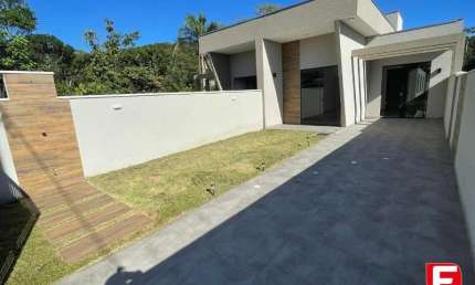 Casa com 3 quartos à venda na Rua Rio Azul, 916, Princesa do Mar, Itapoá por R$ 477.000