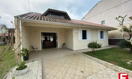 Casa com 5 quartos à venda na Rua 2, 58, Itapema do Sai, Itapoá por R$ 1.400.000