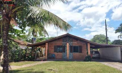 Casa com 3 quartos à venda na Avenida Beira Mar 05, Figueira do Pontal, Itapoá por R$ 535.000