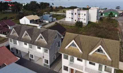 Casa em condomínio fechado com 4 quartos à venda na Rua 2610, 119, Recanto do Farol, Itapoá por R$ 565.000
