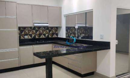 Ótima Casa Condomínio Morada das Flores 2 quartos sendo 1 suíte salas para 3 ambientes Cozinha Planejada Churrasqueira 2 vagas Oportunidade