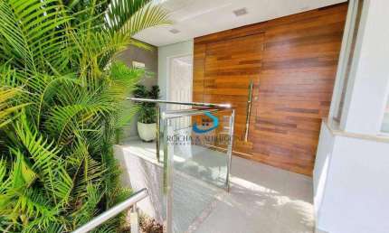 Casa/Escritório Comercial com Varanda no Jd. Universitário a uma quadra do Lago e Av. Castelo Branco. Lindo projeto Recepção Ampla sala de trabalhoa