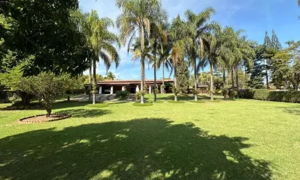 Chácara à venda no condomínio colinas do mosteiro de itaíci - indaiatuba - sp.