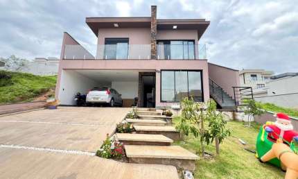 Casa Assobradada no Condomínio Terra Magna com 04 suítes - Indaiatuba - Sp.