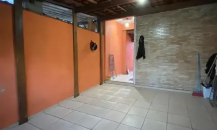 Casa Sobreposta Alta - Jardim Paraiso - São Vicente - SP.