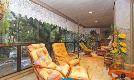 Excelente apartamento de 315m² com 3 dormitórios e 2 vagas.