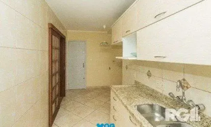 APARTAMENTO DE 3 DORMITÓRIOS COM VAGA DE GARAGEM NA AV IGUASSU