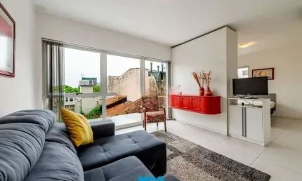 Apartamento com 1 dormitório e 1 vaga no bairro mont serrat