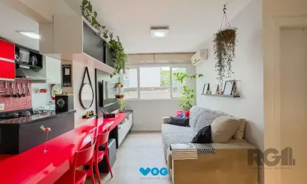 Apartamento a venda no bairro Passo da Areia com dois dormitórios.