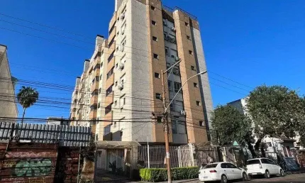 Apartamento 2 dormitórios com 2 vagas garagem na CIDADE BAIXA.