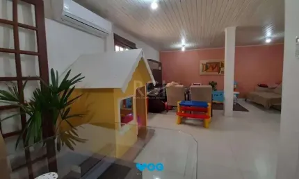 Casa com 3 quartos à venda na Rua Jair de Moura Calixto, 60, Ipanema, Porto Alegre