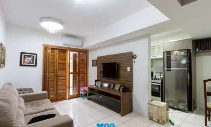 Casa em Condomínio 3 dormitórios à venda Camaquã Porto Alegre/RS