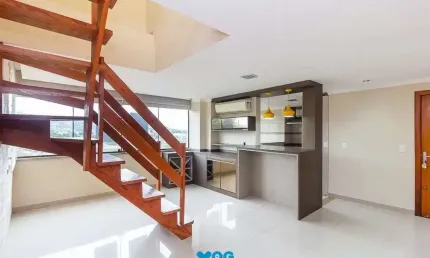 Cobertura à Venda com 2 Dormitórios no Bairro Cristal – Porto Alegre