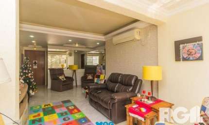 Apartamento 110m² privativos 3 dormitórios, churrasqueira e Elevador - Rua Elias