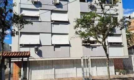 Apartamento com 3 quartos à venda na Rua Bezerra de Menezes, 274, Passo da Areia, Porto Alegre