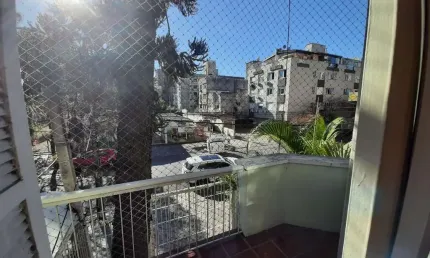 Apartamento 2 dormitórios à venda Petrópolis Porto Alegre/RS
