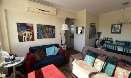 Apartamento de 2 quartos, suíte e 1 vaga de garagem no bairro Rio Branco em POA