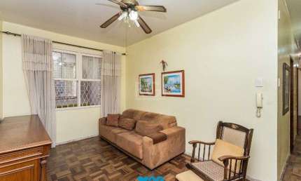 Apartamento bairro Rio Branco térreo de 3 dormitórios
