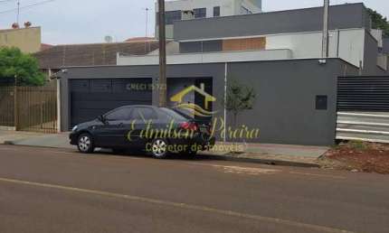 Casa à venda com 3 quartos sendo um deles suíte no Monte Belo zona sul de Londrina, PR