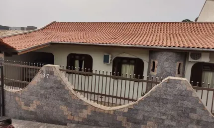 Casa com 3 quartos à venda no Fortaleza, Blumenau , 178 m2 por R$ 950.000