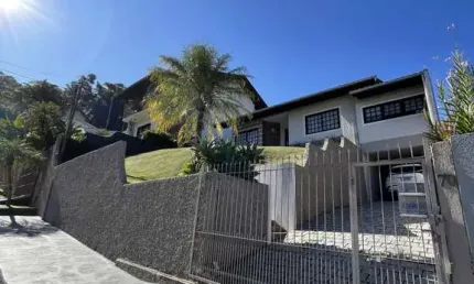 Casa com 3 quartos à venda na escola agrícola, blumenau , 180 m2 por r$ 850.000