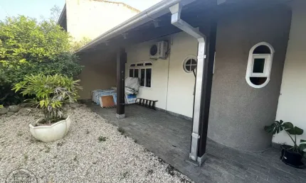 Casa com 3 quartos à venda em Água Verde, Blumenau , 279 m2 por R$ 950.000