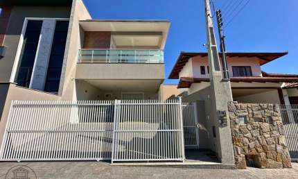 Casa em condomínio fechado com 2 quartos à venda na Escola Agrícola, Blumenau , 179 m2 por R$ 1.650.000