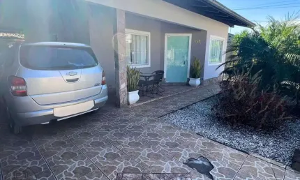 Casa com 3 quartos à venda no Velha Central, Blumenau  por R$ 745.000