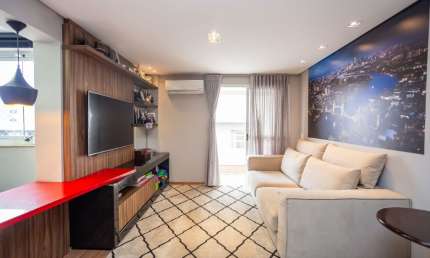 Encante-se por este apartamento com 3 quartos, incluindo 2 suítes, à Venda por R$ 1.050.000