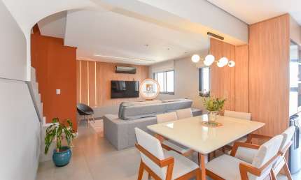 Excelente Duplex com   220m² com 2 quartos, duas vagas  na Vila Izabel à Venda por R$ 1.580,000.0000