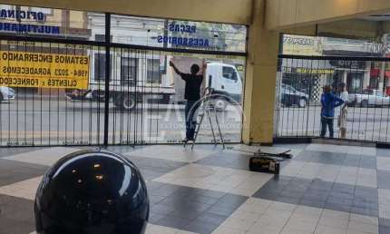 Ponto comercial para alugar na Avenida Senador Feijó, 216, Centro, Santos