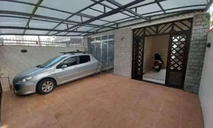 Casa em Encruzilhada, Casa em Santos, Casa com 3 dorms, Casa à Venda em Encruzilhada, Casa à Venda com 3 dorms