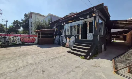 Casa para alugar na Avenida Conselheiro Nébias, 579, Boqueirão, Santos