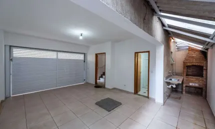 Casa para aluguel, 3 quartos, 1 suíte, 2 vagas, Gonzaga - Santos/SP