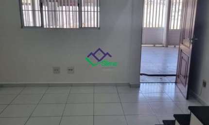 Casa para Venda em São Vicente, Centro, 2 dormitórios, 2 suítes, 3 banheiros, 1 vaga