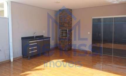 Casa Térrea com 3 dormitórios sendo 1 suíte, com 150 m² em condomínio no Portal da Mata.