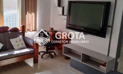 Sobrado Frontal no Conjunto Residencial Jose Bonifacio - 130m2 - 3 Dormitorios - 2 Vagas