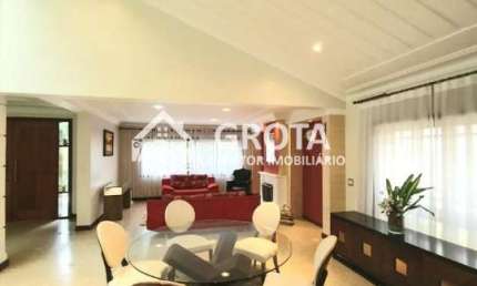 Sobrado de Alto Padrao em Condominio Fechado no Aruja 5 - 4 Dormitorios - 3 Suites - 10 Vagas de Garagem