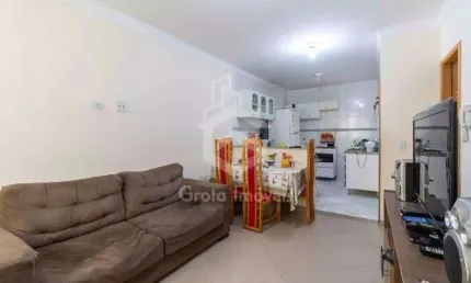 Sobrado em Condominio Fechado – 70m2 com 2 Suites e Vaga Coberta