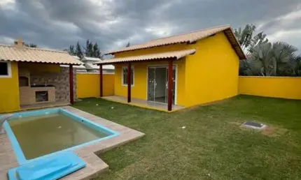 Casa na Praia para Venda em Cabo Frio, Tamoios Unamar, 2 dormitórios, 1 banheiro, 2 vagas