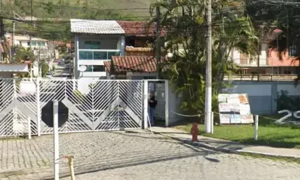 Casa Duplex para Venda em Nova Iguaçu, Jardim Alvorada, 2 dormitórios, 1 banheiro, 1 vaga