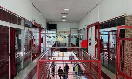 Ponto comercial com 1 sala para alugar na Rua Doutor Cincinato Pomponet, 126, Lapa, São Paulo, 4 m2 por R$ 2.000